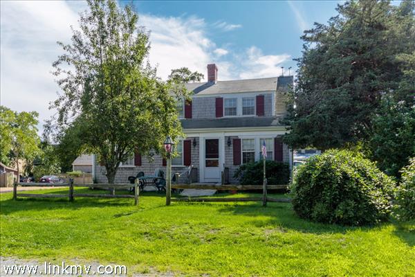 254 Upper Main Street Edgartown MA