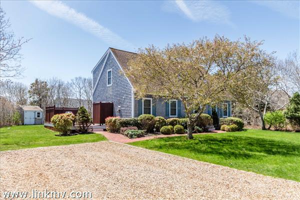 59 Schoolhouse Road Edgartown MA