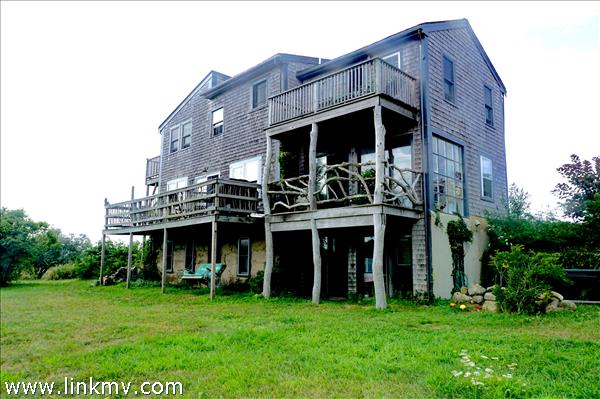 10 Duck Pond Lane, Aquinnah, MA