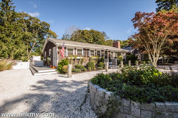 113 West Spring Street, Vineyard Haven, MA