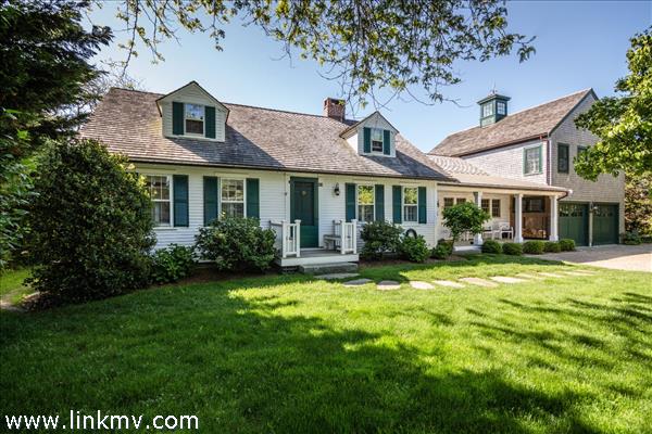 32 Clevelandtown Road Edgartown MA