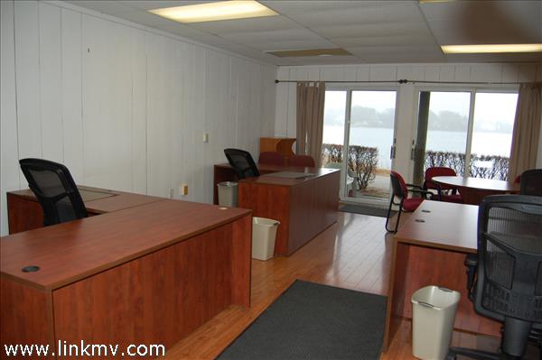 107 Beach Road