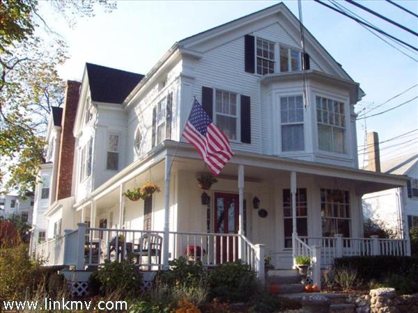 92 Main Street
