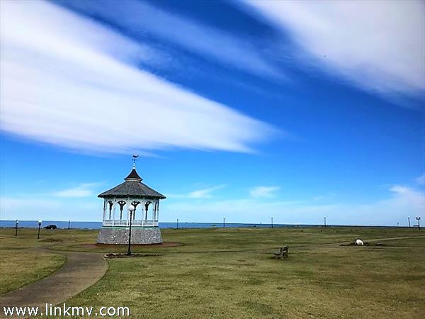 61 Ocean Avenue Oak Bluffs MA