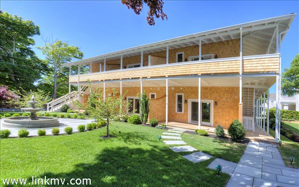 68 Winter Street Edgartown MA