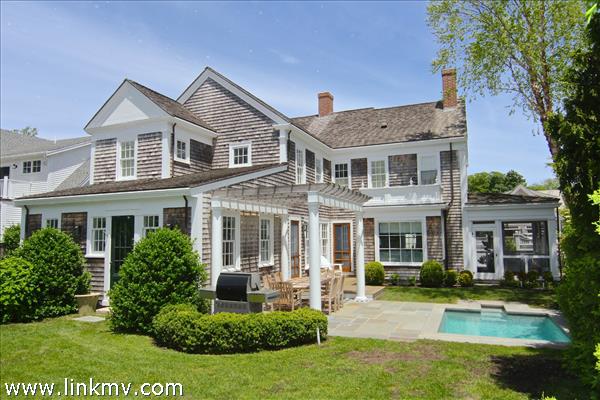 10 Norton Street Edgartown MA
