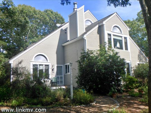 3 North Meadow Lane Oak Bluffs MA